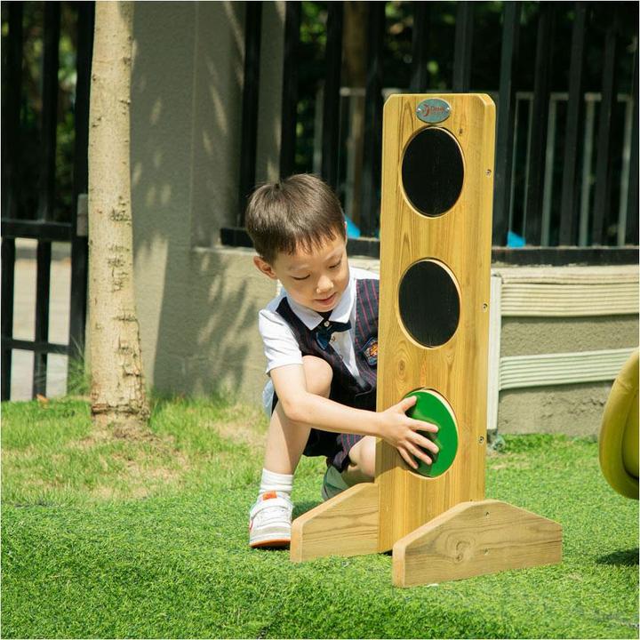 Actual product image Classic World Wooden traffic light