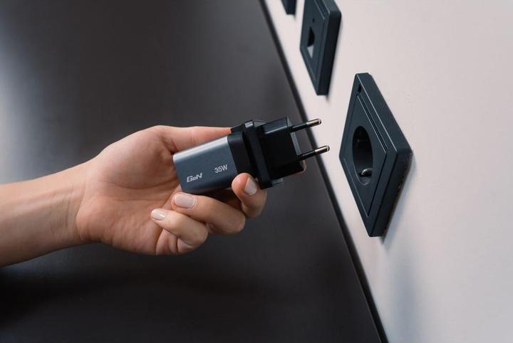 Produktbild Verbatim GaN 2 Port Charger (35 W)