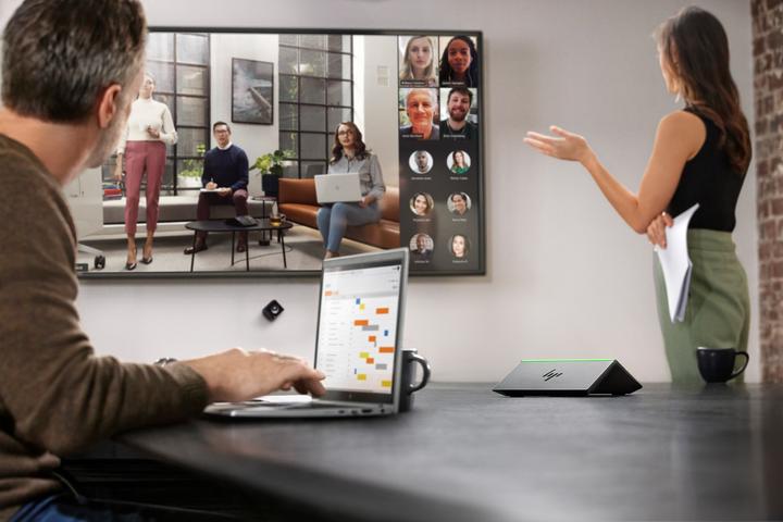 Actual product image HP Presence Small Space Solution Plus AI Camera with Microsoft Teams Rooms - Mini bureaumodel - Core i5