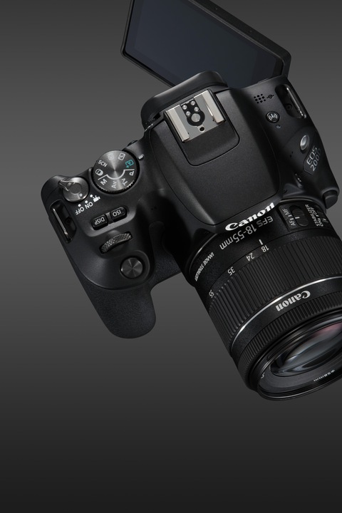 Actual product image Canon EOS 200D Kit (18 - 55 mm, 24.20 Mpx, APS-C / DX)