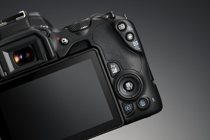 Actual product image Canon EOS 200D Kit (18 - 55 mm, 24.20 Mpx, APS-C / DX)