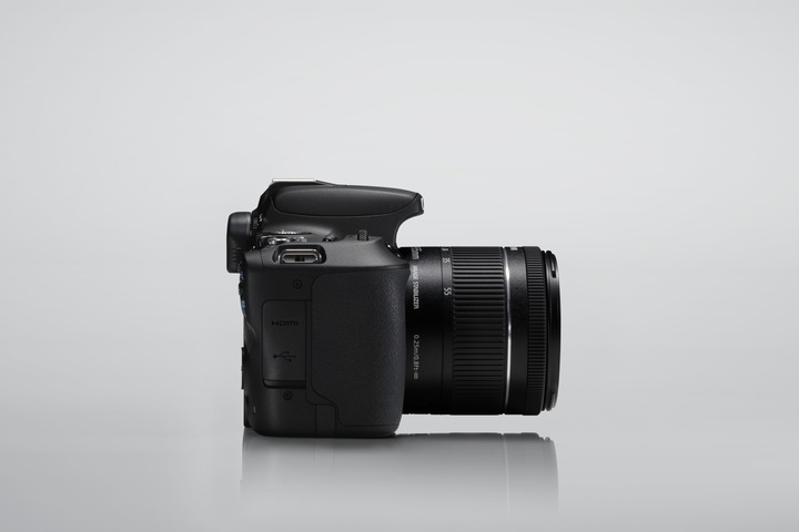 Actual product image Canon EOS 200D Kit (18 - 55 mm, 24.20 Mpx, APS-C / DX)