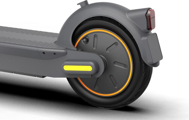 Actual product image Segway-Ninebot KickScooter MAX G30E II (25 km/h, 65 km, 350 W)