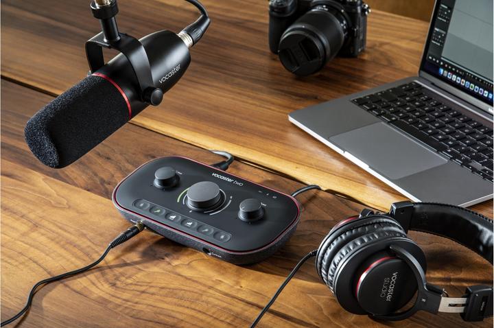 Actual product image Focusrite Vocaster Two Studio (USB)
