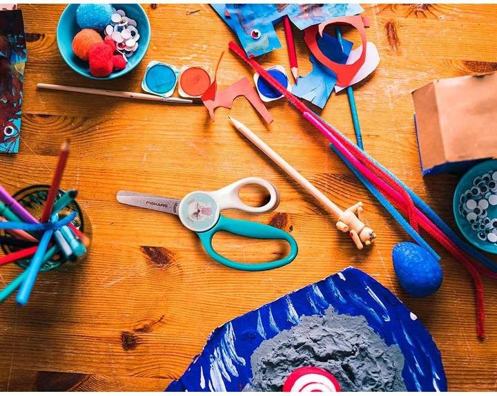 Immagine prodotto Fiskars Forbici per bambini con immagine di cucciolo da 6 anni Lunghezza: 13 cm (13 cm)