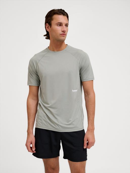 Actual product image hummel hmlPULSE WORKOUT T-SHIRT S/S (L)