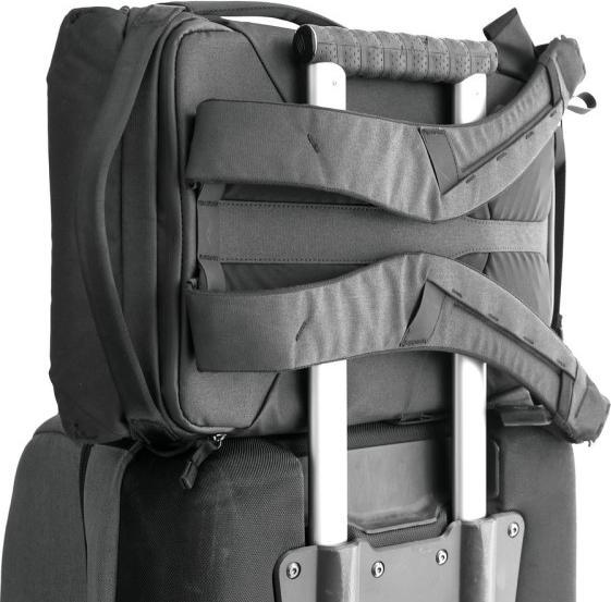 Actual product image Peak Design Everyday Backpack 20L (Camera backpack, 20 l)