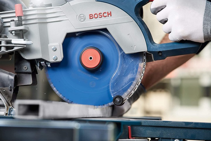 Actual product image Bosch Professional Zubehör Cordless circular saw blade Expert for Aluminium, 136 x 1.6/1 x 20, 48 teeth