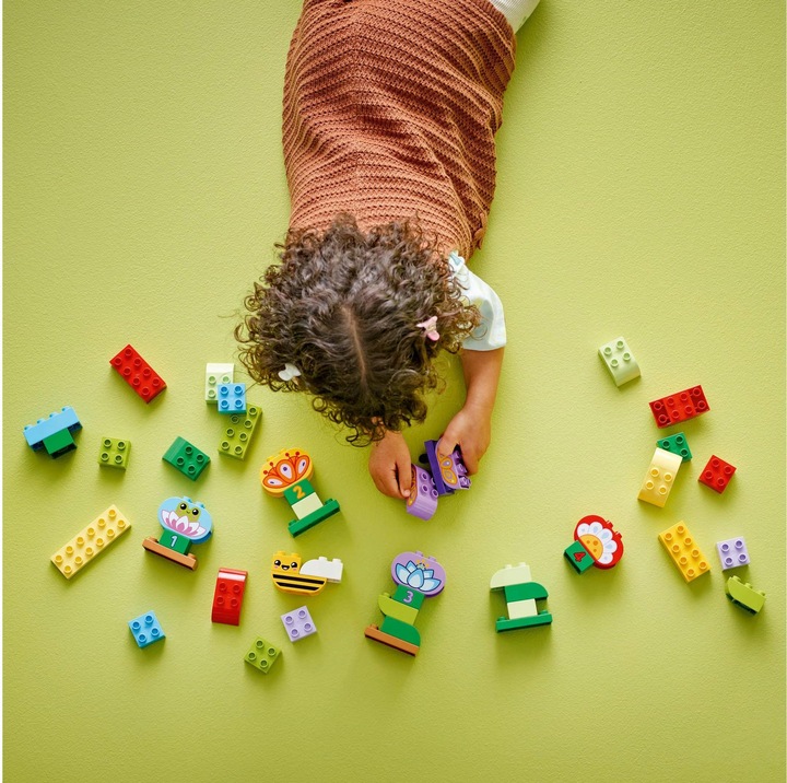 Image du produit LEGO Kreativer Blumengarten (10444)