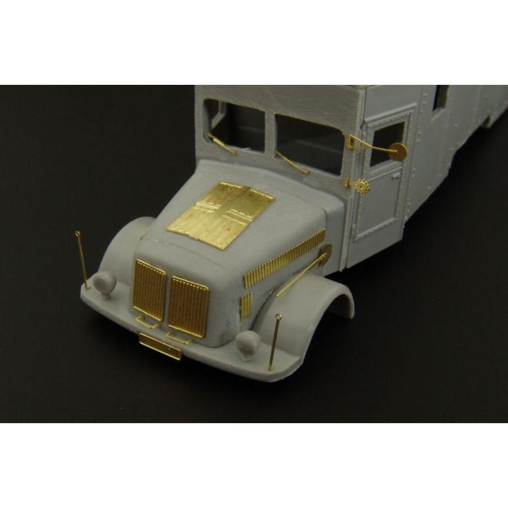 Thumbnail - Hauler TATRA 111