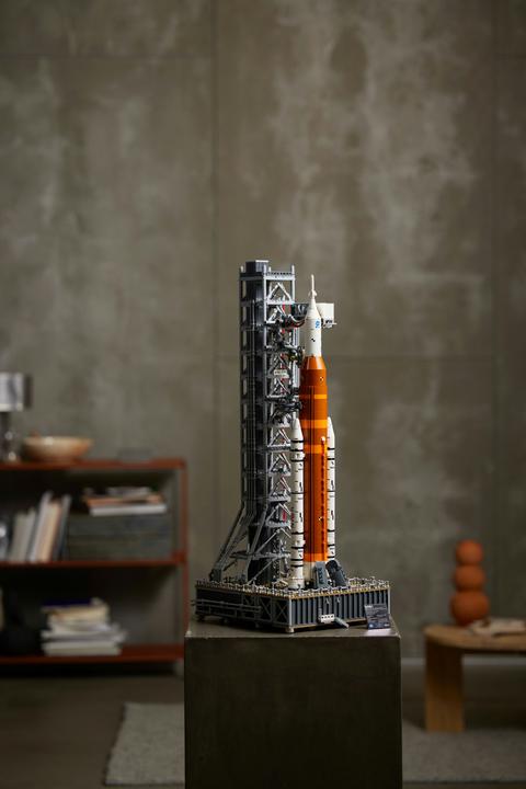 Productafbeelding LEGO NASA Artemis lanceerplatform (10341, LEGO Icons, LEGO Zeldzame Sets)