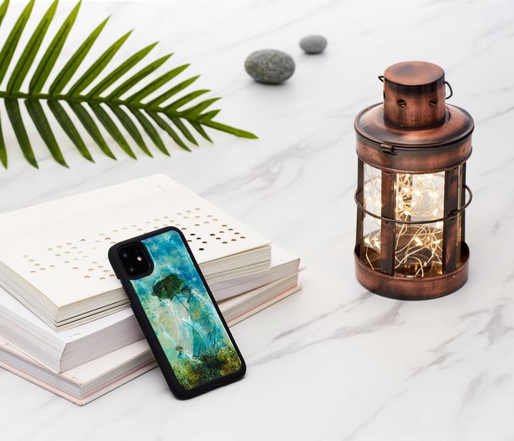 Produktbild Ikins SmartPhone case iPhone 11 camille black (Apple iPhone 11)