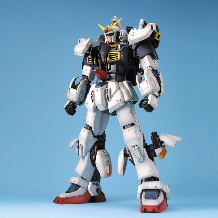 Actual product image Bandai Gundam - Perfect Grade - RX-178 MK II AEUG