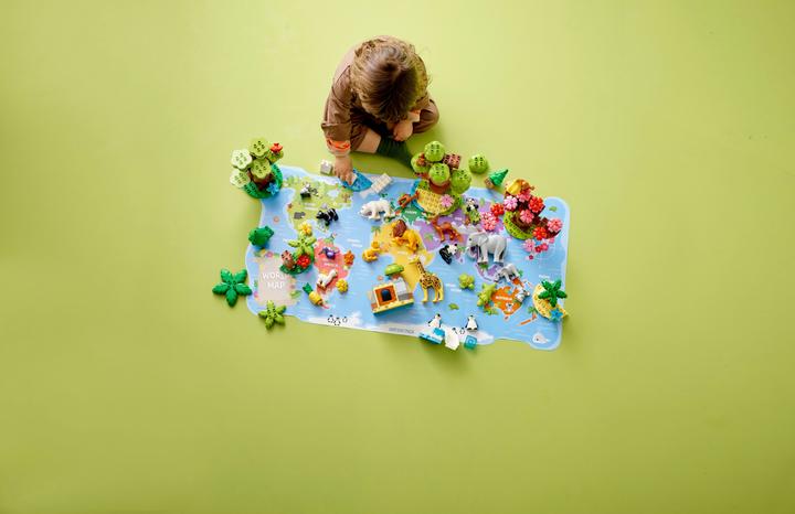 Actual product image LEGO Wild animals of the world (10975)