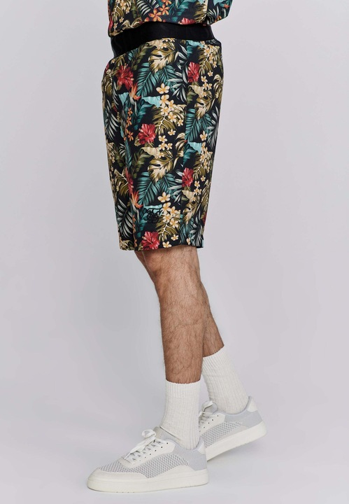 Actual product image Siksilk Resort Short (XL)