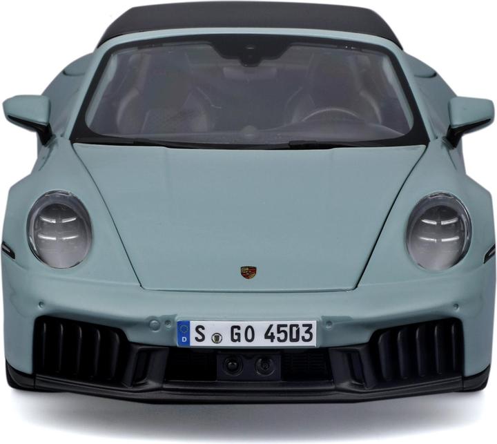 Actual product image Maisto Porsche 911 Targa 4 GTS 1/18 grün