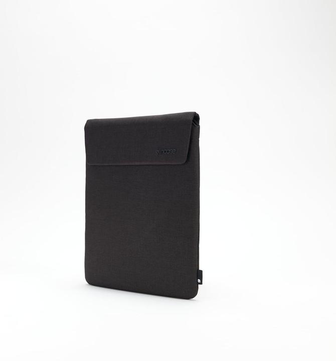 Actual product image Incase Crosstown Sleeve for 11-inch Tablet - Black (Universal)