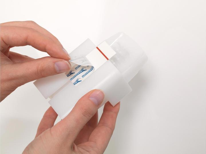 Actual product image tesa Powerstrips