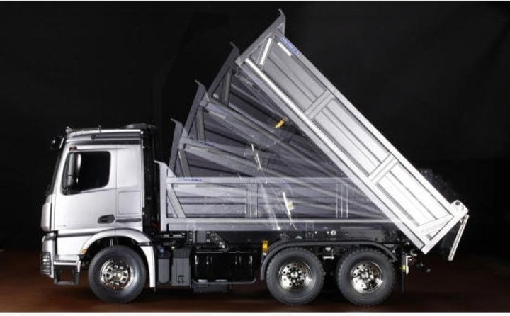 Image du produit Tamiya Mercedes Arocs 3348 6x4 Camion à benne basculante (Kit)
