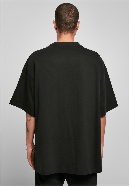 Actual product image Urban Classics Huge Tee - 16930 (XS)
