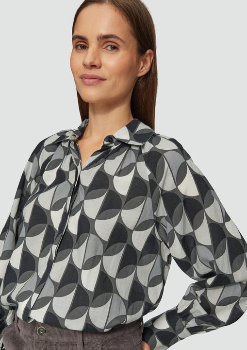 Actual product image S.Oliver Bluse Bluse im Relaxed Fit und Raffung am Kragen (44)