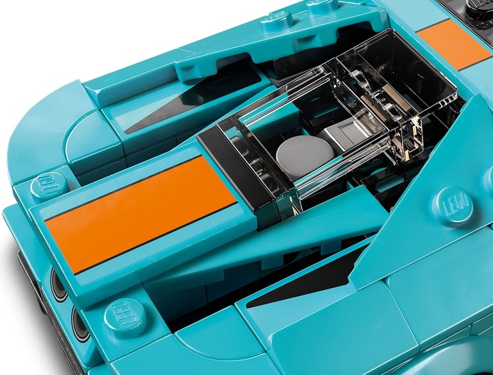 Actual product image LEGO Ford GT Heritage Edition and Bronco R (76905, LEGO Speed Champions)