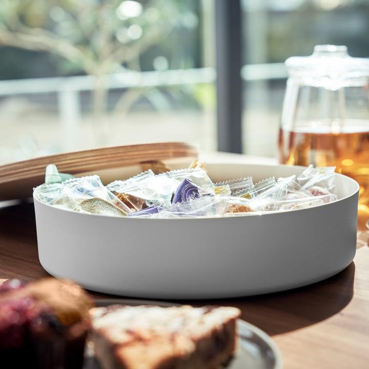 Actual product image Yamazaki Round storage box with lid RIN (6 x 22 x 6 cm, 4.32 l)