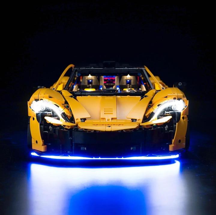 Image du produit BrickBling Kit d'éclairage LED pour LEGO McLaren P1 (42172), télécommande incluse