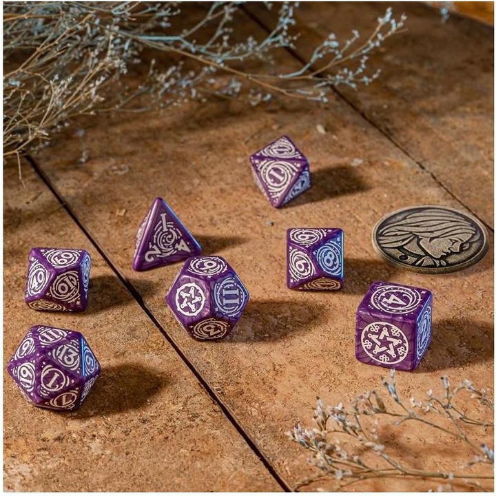 Actual product image Q Workshop Dice The Witcher - Yennefer: Lilac and Gooseberries (7)