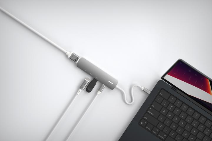 Actual product image LINQ Connects 5in1 PRO USB-C Multiport Hub 140W (USB-C, 5 ports)