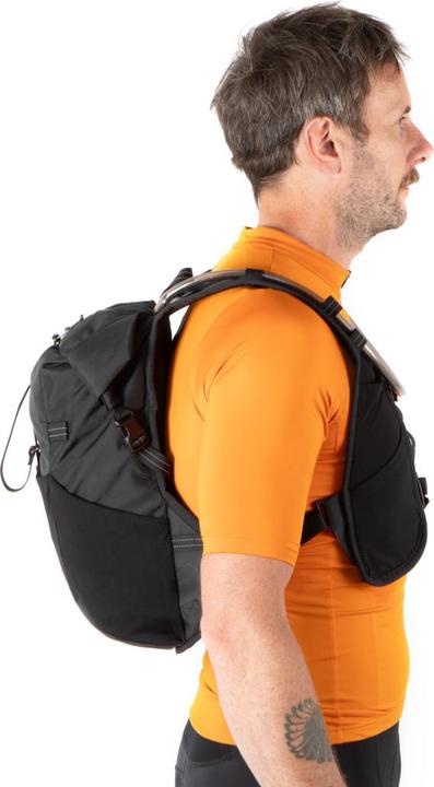 Actual product image Restrap Rolltop Hydration Vest L/XL