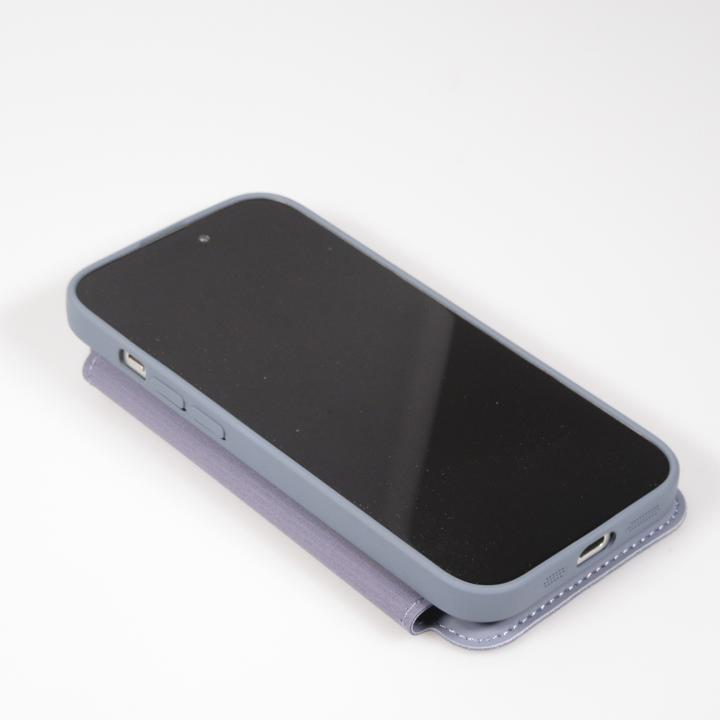 Image du produit PhoneLook Fourre Flip silicone souple avec surface lisse et mate (Apple iPhone 15 Pro)