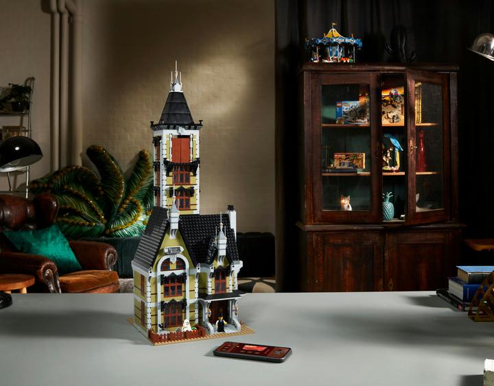 Actual product image LEGO haunted house (10273, LEGO Creator Expert, LEGO Rare Sets)