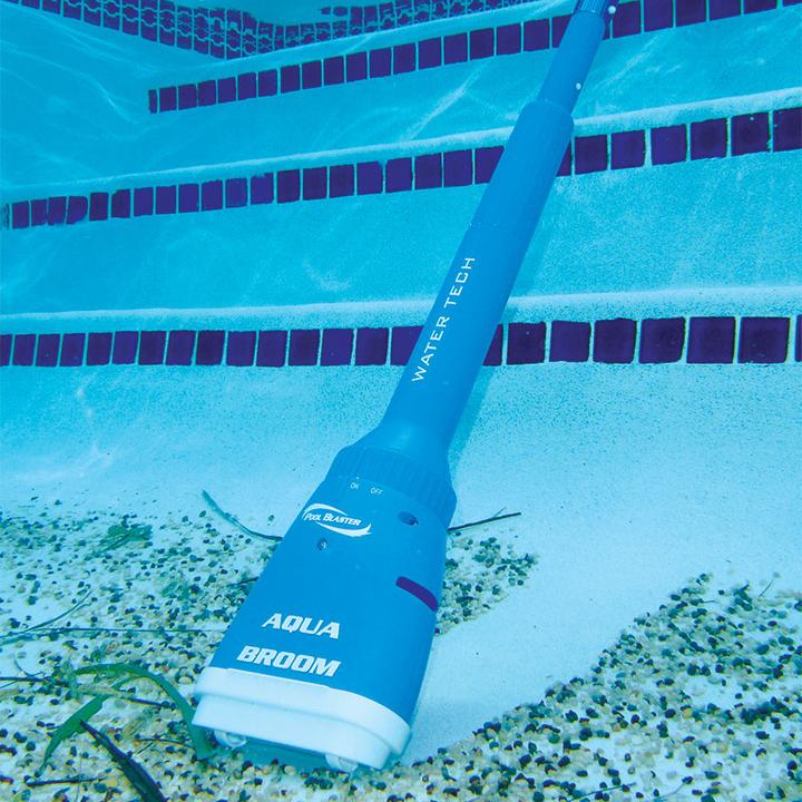 Actual product image Water Tech Pool vacuum cleaner Blaster Aqua Broom