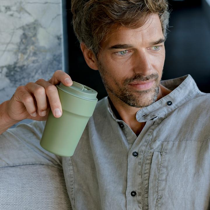 Actual product image Lars Nysøm Stainless steel thermo mug Bevaegelse (0.50 l)