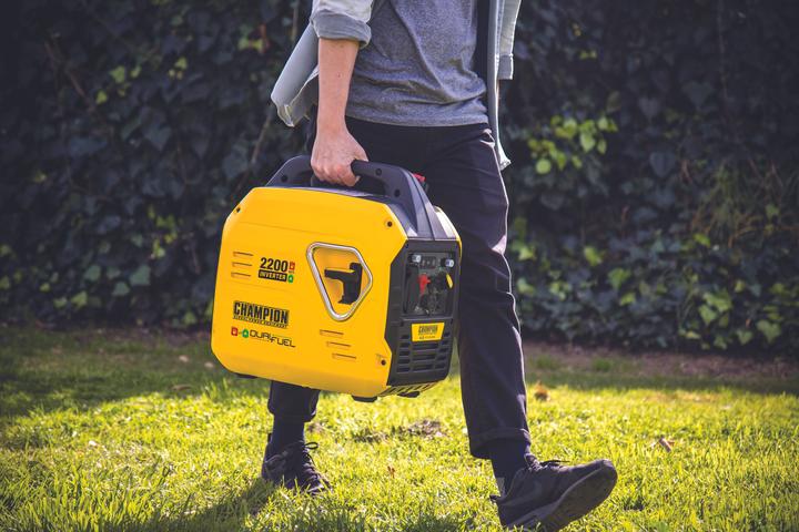 Actual product image Champion Power Equipment 92001i-DF-EU (1900 W, 4 l)