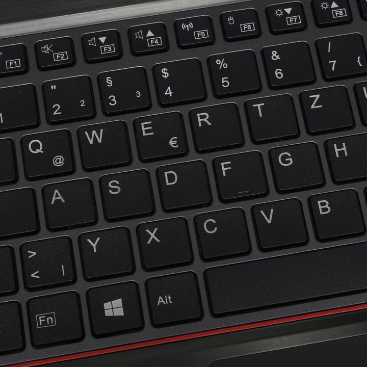 Immagine prodotto Fujitsu Celsius H7510 CAD Workstation (32 GB, 15.60", 512 GB, Germania, A / Come nuovo)