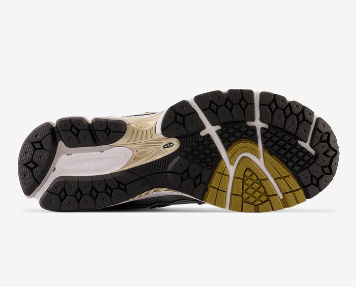 Image du produit New Balance M1906RA (40)