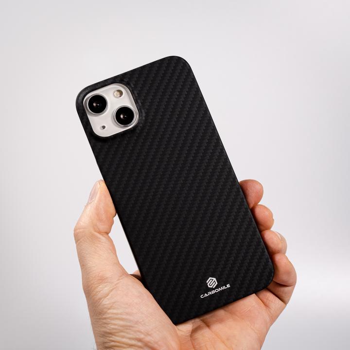 Actual product image Carbomile Cover Protective case made of real aramid carbon fibre (Apple iPhone 13)
