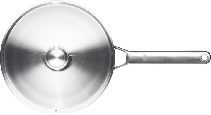 Actual product image Fiskars Taiten sauté pan, 26cm (Frying pan, Aluminium, 26 x 10.80 cm)