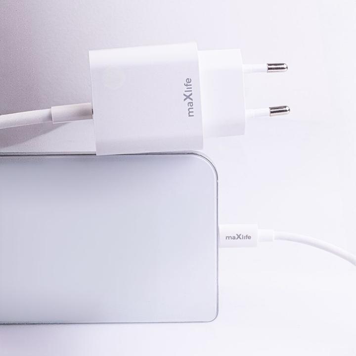 Produktbild Maxlife MXTC-06 PD QC Ladegerät 1x USB-C 1x USB 20W weiss + USB-C - USB-C Kabel 20W (20 W, 2 Ports)