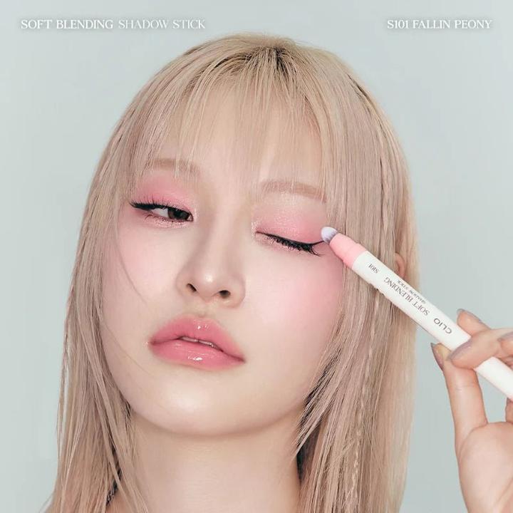 Produktbild Clio () Soft Blending Shadow Stick (G302 Kitten pink)