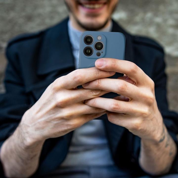 Produktbild OEM Back panel cover SILICONE MAG COVER case compatible with MagSafe for IPHONE 14 blue (Apple iPhone 14)