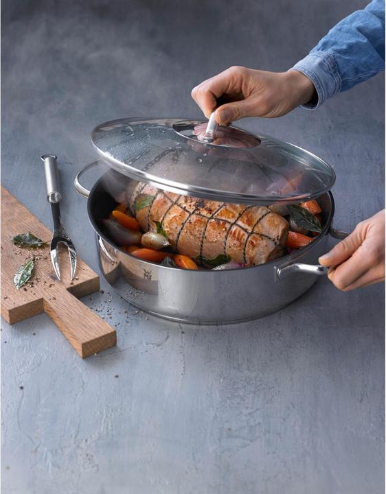 Produktbild WMF Schmorpfanne (28 cm, Bräter + Schmortopf, Edelstahl)