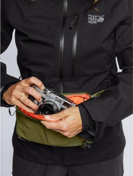 Actual product image Moment Slate Sling 4L Moss (4 l)