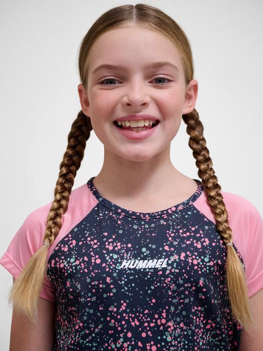 Actual product image hummel hmlTESSA T-SHIRT S/S (140)