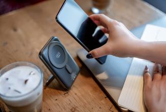 Actual product image Newell Powerbank MS-10000 MagSafe 10000 mAh PD 20 W - grey (10000 mAh, 20 W, 37 Wh)