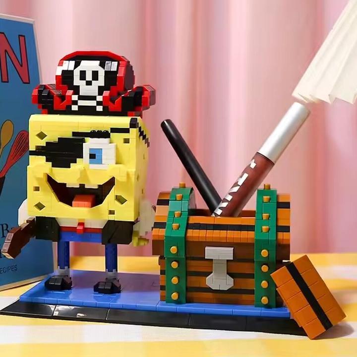 Actual product image Balody 18446 - Pirate with Treasure Chest (1634 pieces)