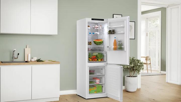 Produktbild Bosch Hausgeräte KGN362WCF (321 l)