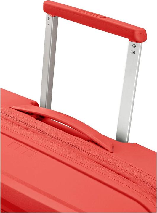 Actual product image American Tourister Fastforward Spinner (108 l)